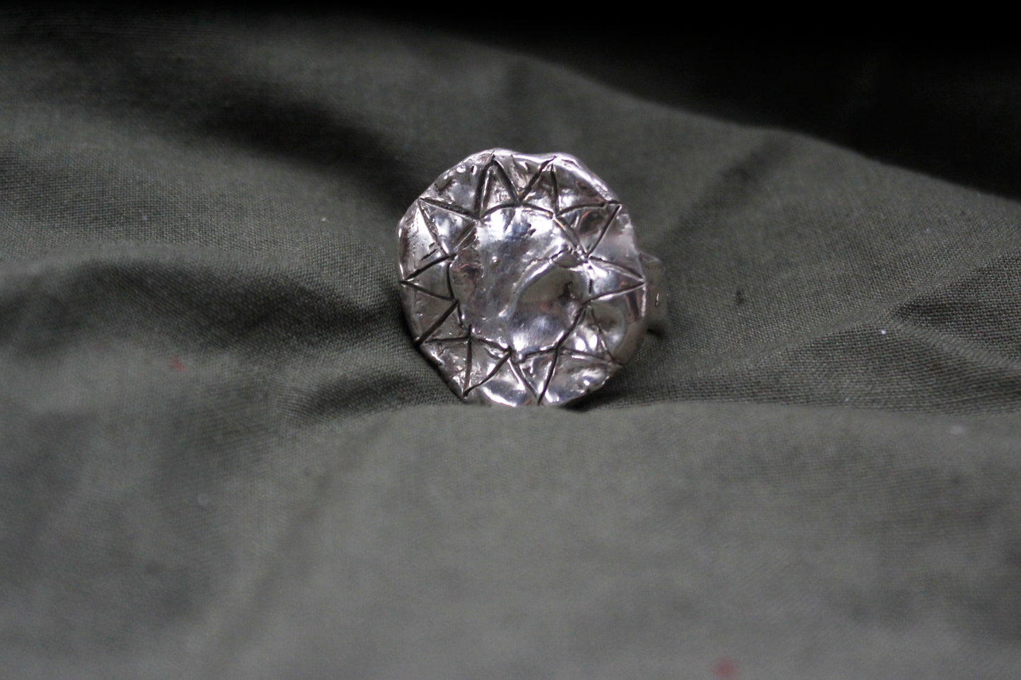 Sundisc Ring