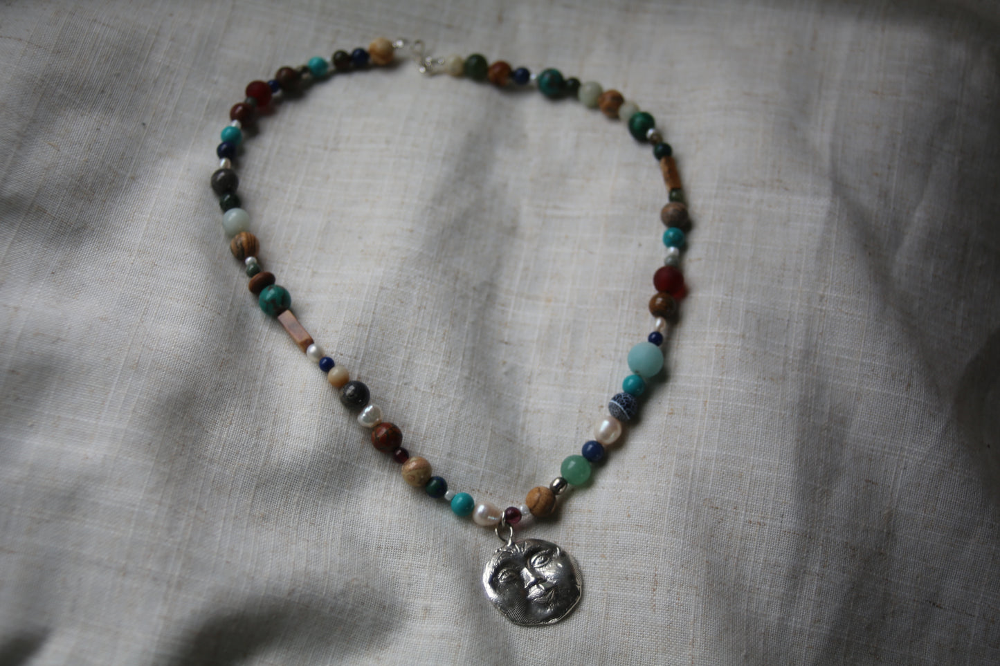 Howl on Beads