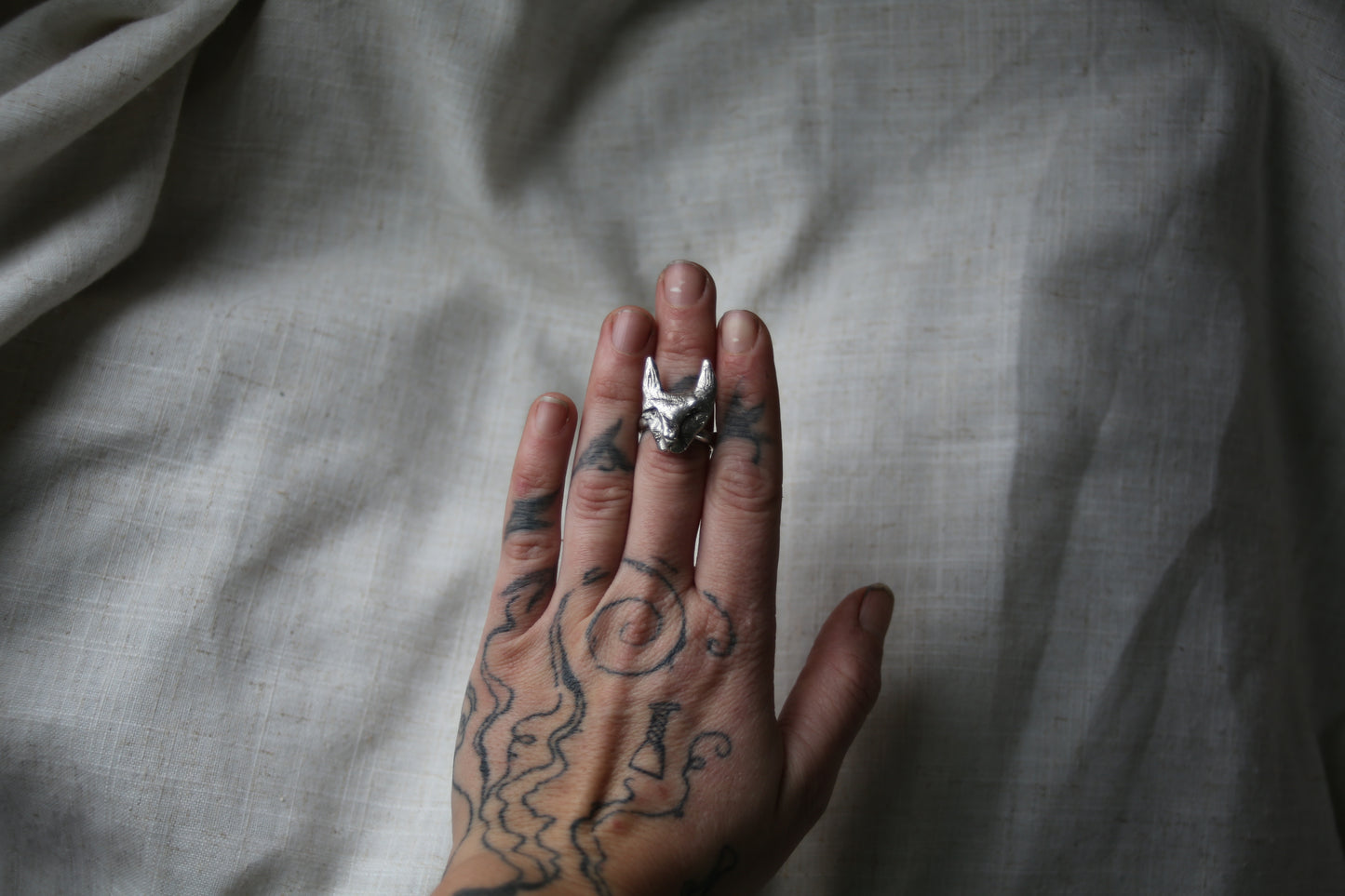 Sphinx Cat Ring